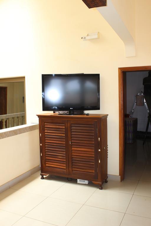 Hotel Residence Flamani Lomé Exterior foto