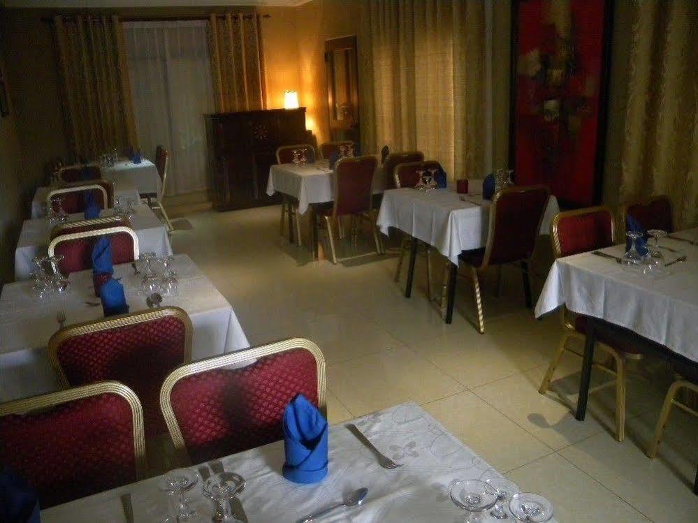 Hotel Residence Flamani Lomé Exterior foto